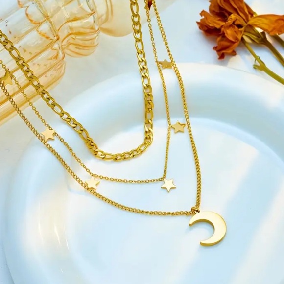 High-end Quality Multi-layered Star And Moon Necklace Clavicle Chain - Picture 1 of 5